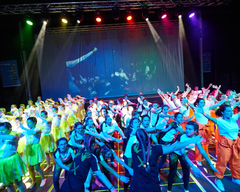 650 alunos participam nas Escolíadas Glicínias Plaza em Aveiro. 650 alunos participam nas Escolíadas Glicínias Plaza em Aveiro.