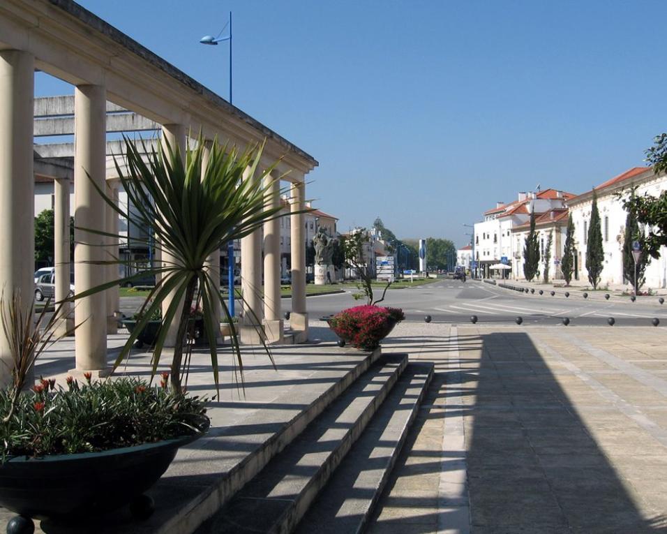 Câmara de Aveiro avança com o concurso público de estabilização dos taludes na Rua Padre Arménio Alves da Costa. Câmara de Aveiro avança com o concurso público de estabilização dos taludes na Rua Padre Arménio Alves da Costa.