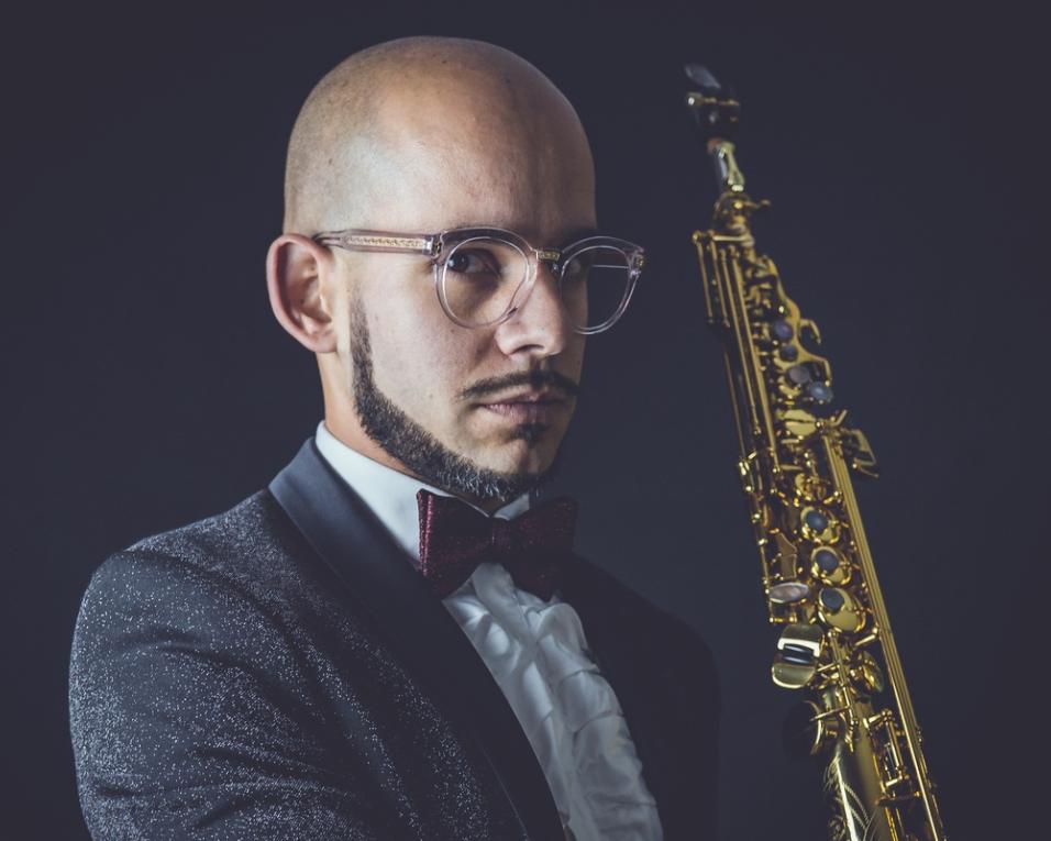 Saxofone e eletrónica, trio de flautas e violoncelo nos Festivais de Outono 2018. Saxofone e eletrónica, trio de flautas e violoncelo nos Festivais de Outono 2018.