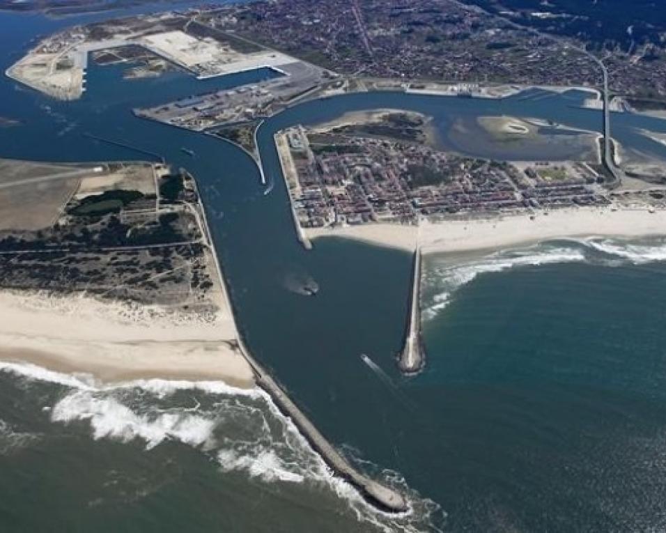 Acesso ao molhe norte será inaugurado no dia 13 de Agosto. Acesso ao molhe norte será inaugurado no dia 13 de Agosto.