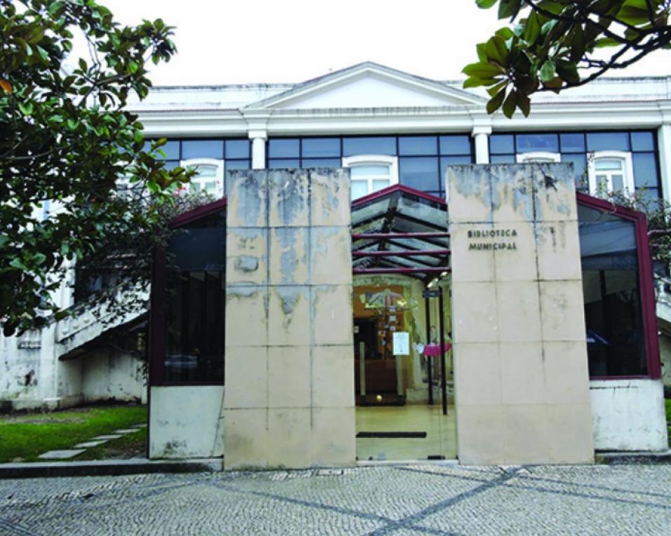 Licínio Ferreira Amador apresenta, em Aveiro, a obra “Tempos de pesca em tempos de guerra”. Licínio Ferreira Amador apresenta, em Aveiro, a obra “Tempos de pesca em tempos de guerra”.