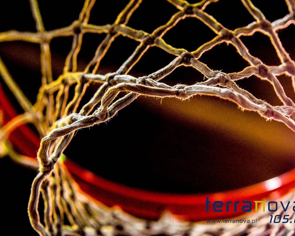 Basquetebol: Esgueira anuncia primeiros reforços estrangeiros. Basquetebol: Esgueira anuncia primeiros reforços estrangeiros.