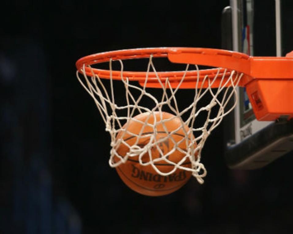 Liga Nacional de Basquetebol: Oliveirense vence Ovarense (87-62). Illiabum e Esgueira derrotados. Liga Nacional de Basquetebol: Oliveirense vence Ovarense (87-62). Illiabum e Esgueira derrotados.