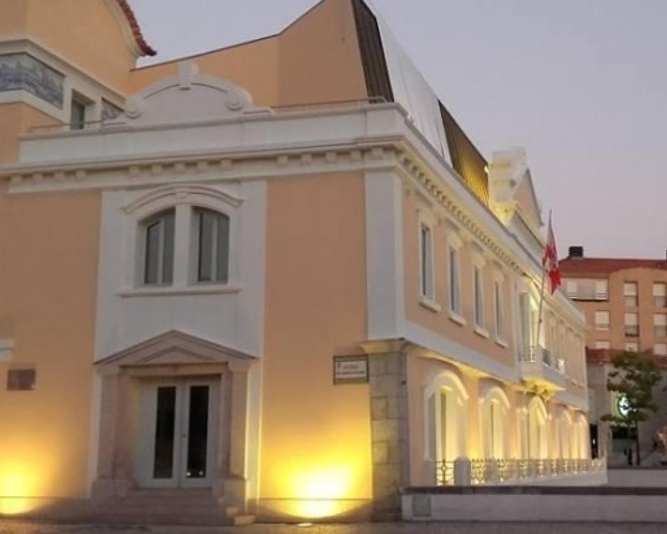 Aveiro e Avanca assinam acordos para implementar cheque veterinário. Aveiro e Avanca assinam acordos para implementar cheque veterinário.