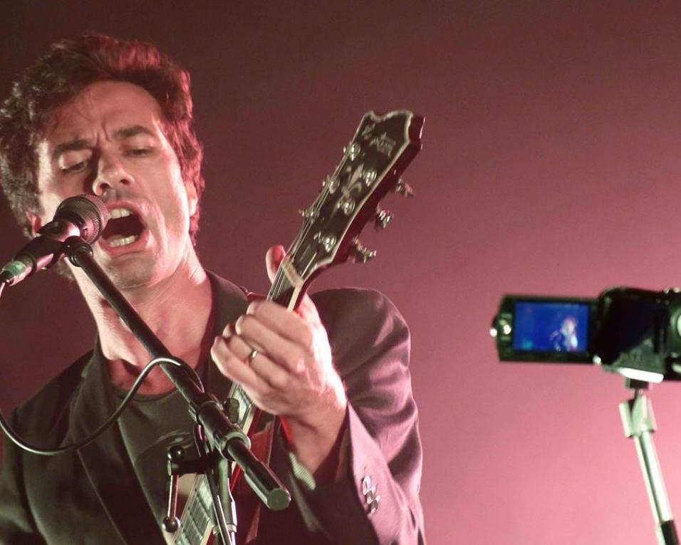 David Fonseca anima noite de Sao Valentim no Aveirense. David Fonseca anima noite de Sao Valentim no Aveirense.