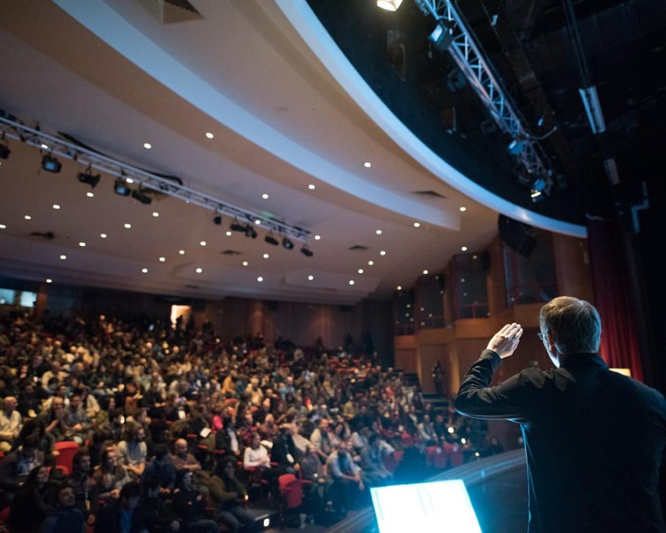 National Geographic Exodus Aveiro Fest abre portas este sábado ao mundo da fotografia de viagens. National Geographic Exodus Aveiro Fest abre portas este sábado ao mundo da fotografia de viagens.