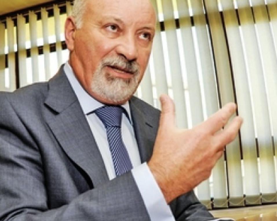 Críticas ao projecto da CMI para o centro da cidade: Fernando Caçoilo confia nas soluções encontradas. Críticas ao projecto da CMI para o centro da cidade: Fernando Caçoilo confia nas soluções encontradas.