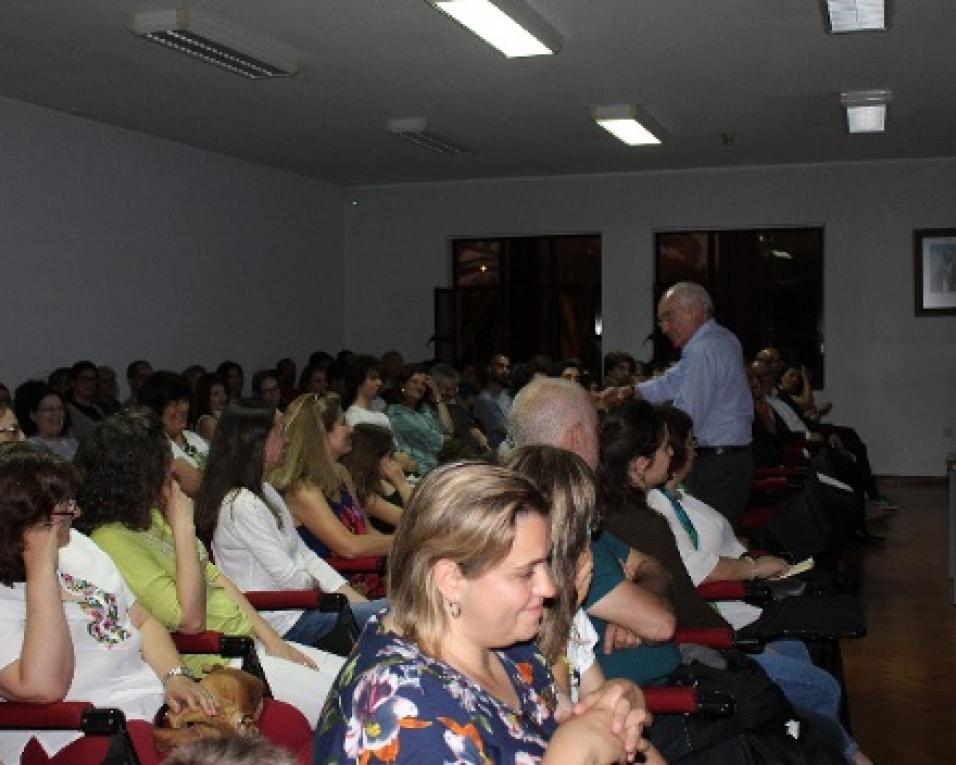 Gafanha da Nazaré: Localidade quer ser Eco Freguesia e lançou debate sobre sustentabilidade do planeta. Gafanha da Nazaré: Localidade quer ser Eco Freguesia e lançou debate sobre sustentabilidade do planeta.