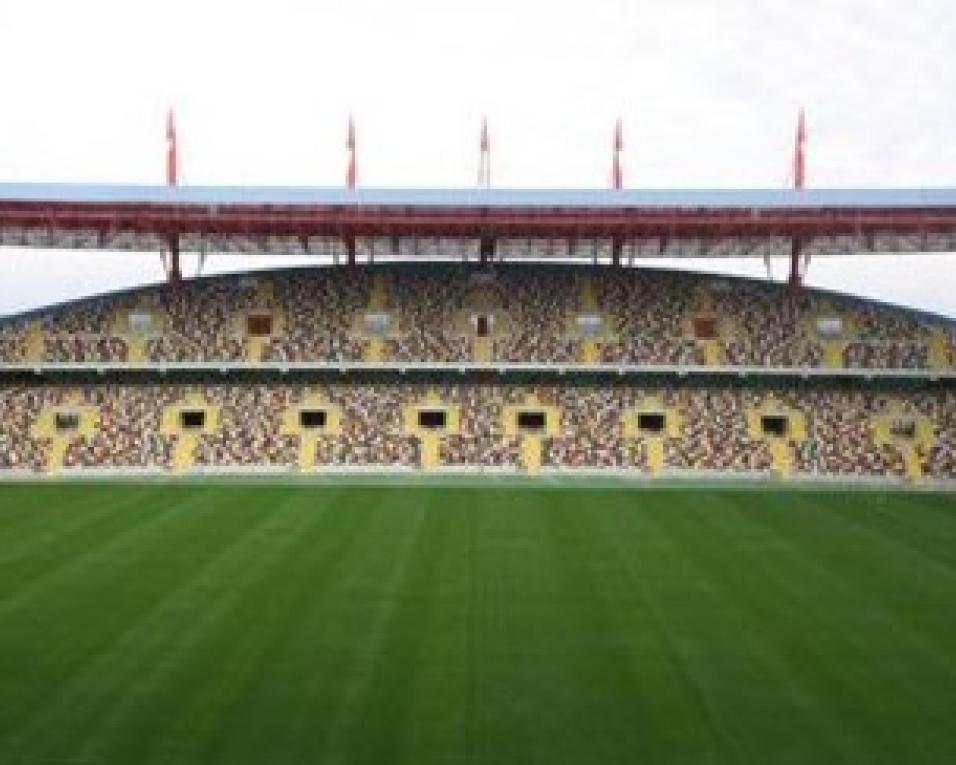 Futebol: Beira-Mar, GD Gafanha e Vista Alegre jogam este domingo à tarde. Futebol: Beira-Mar, GD Gafanha e Vista Alegre jogam este domingo à tarde.