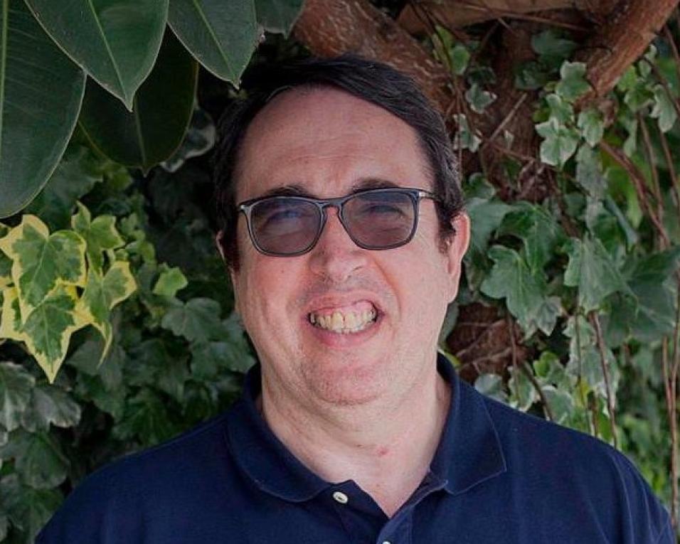 José Eduardo Rebelo lança novo livro sobre vivências do luto. José Eduardo Rebelo lança novo livro sobre vivências do luto.