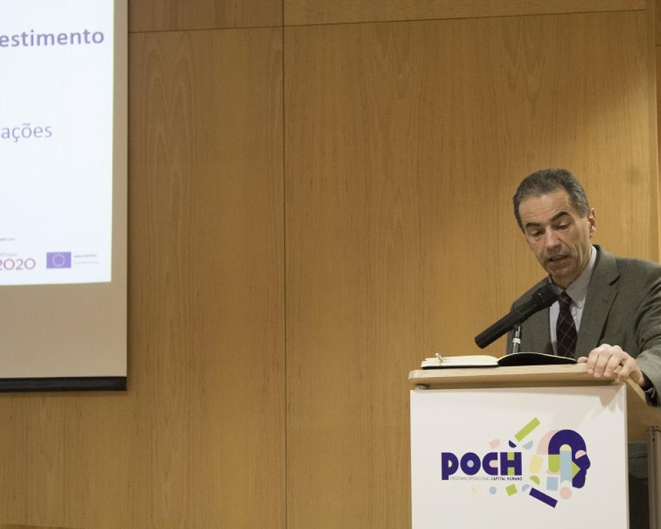 Ministro da Ciência esteve num debate sobre fundos europeus ao serviço das universidades. Ministro da Ciência esteve num debate sobre fundos europeus ao serviço das universidades.