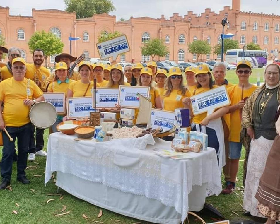 Aveiro: Certifiquem-se que estão a comprar os verdadeiros ovos moles de Aveiro - José Francisco Silva (APOMA). Aveiro: Certifiquem-se que estão a comprar os verdadeiros ovos moles de Aveiro - José Francisco Silva (APOMA).