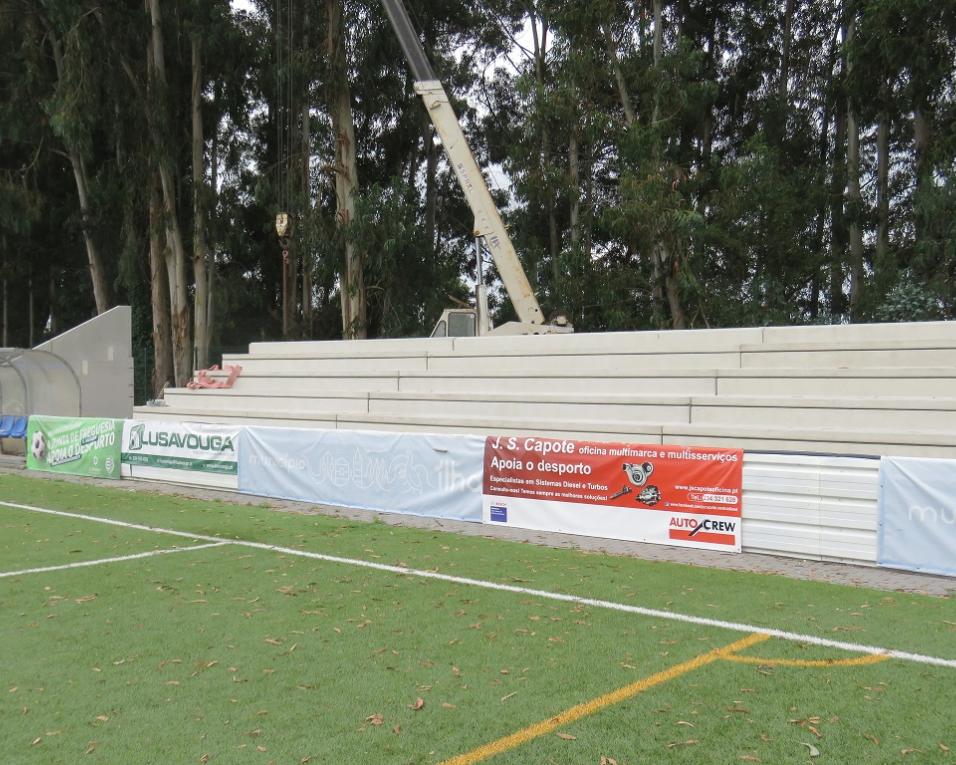 Futebol: Bancada do campo da Vista Alegre em fase de conclusão. Futebol: Bancada do campo da Vista Alegre em fase de conclusão.