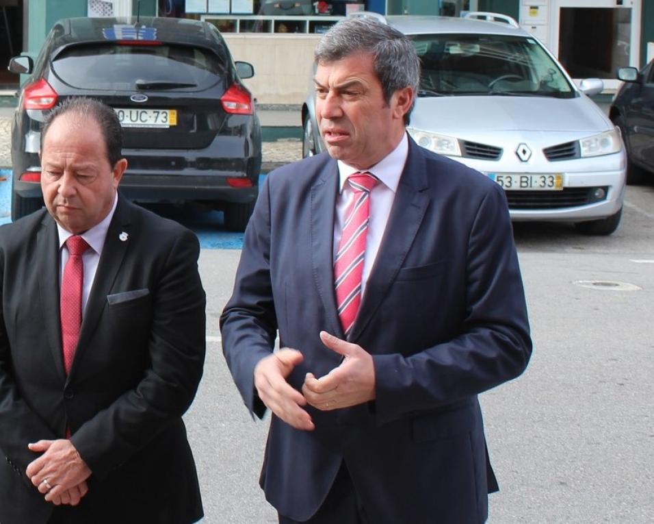 Cheguei à Câmara com meia-hora de trabalho com Fernando Caçoilo “e agora vira-te aí” - João Campolargo. Autarca reconhece “transição complexa” na gestão da autarquia. Cheguei à Câmara com meia-hora de trabalho com Fernando Caçoilo “e agora vira-te aí” - João Campolargo. Autarca reconhece “transição complexa” na gestão da autarquia.