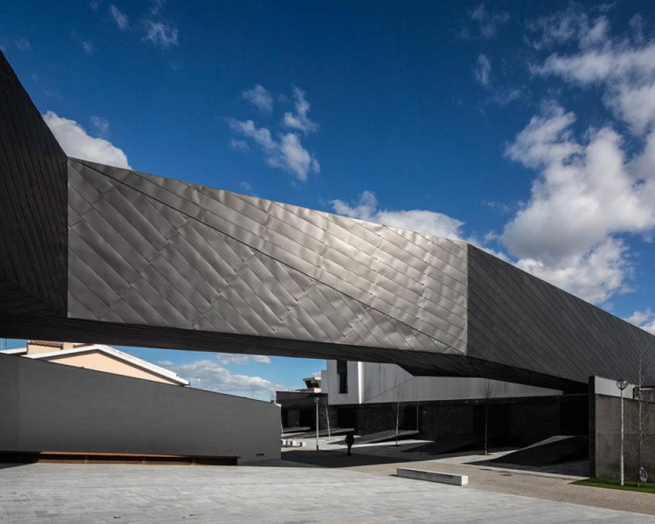 Ílhavo: Mercados passam a vender produtos não alimentares. Museu Marítimo continua encerrado. Ílhavo: Mercados passam a vender produtos não alimentares. Museu Marítimo continua encerrado.