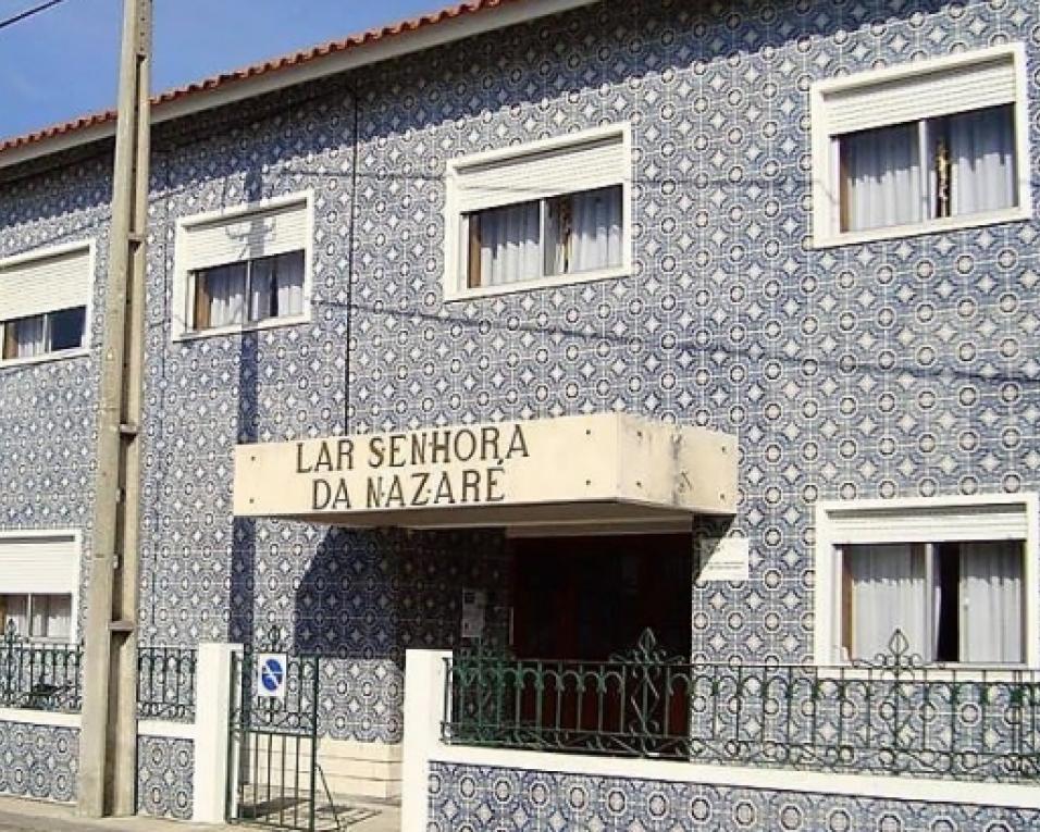 Última Hora: 49 pessoas infectadas com a Covid-19 no Lar N.ª S.ª da Nazaré. Última Hora: 49 pessoas infectadas com a Covid-19 no Lar N.ª S.ª da Nazaré.