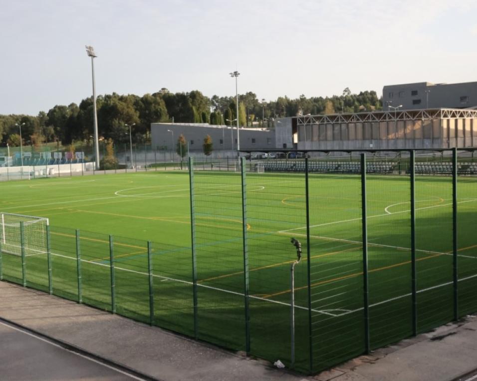 Anadia: Obra de substituição do relvado sintético do complexo desportivo está concluída. Anadia: Obra de substituição do relvado sintético do complexo desportivo está concluída.
