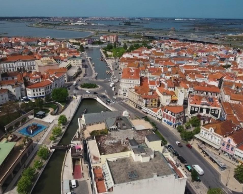 MUBI aplaude fecho do rossio e Beira-Mar ao trânsito mas quer mais ambição por parte da autarquia. MUBI aplaude fecho do rossio e Beira-Mar ao trânsito mas quer mais ambição por parte da autarquia.