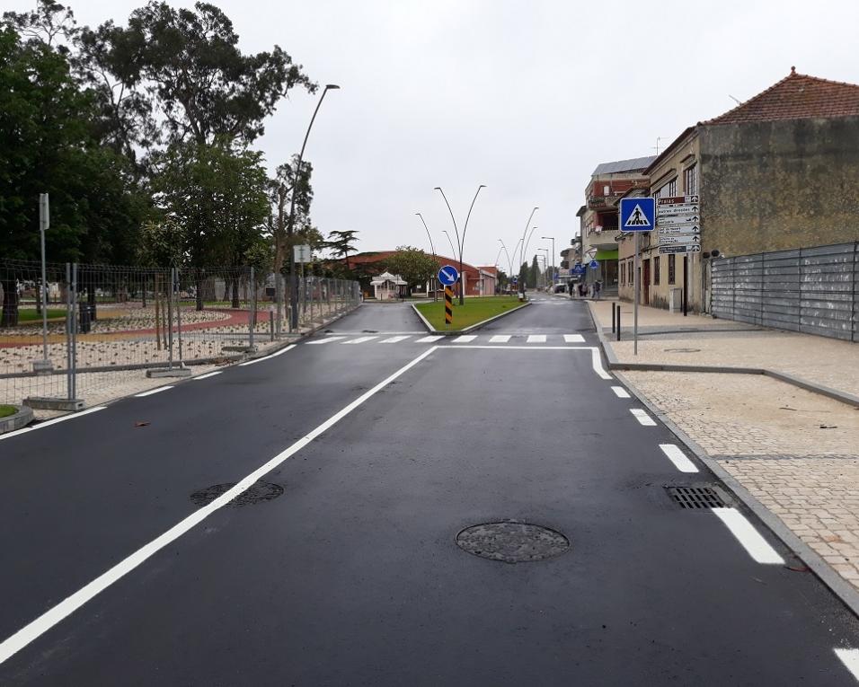 Ílhavo: Avenida 25 de Abril reaberta à circulação no troço até à Malhada. Ílhavo: Avenida 25 de Abril reaberta à circulação no troço até à Malhada.