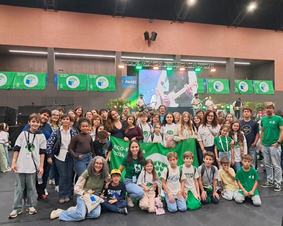 Águeda atinge número recorde de Escolas galardoadas com Bandeira Verde Eco-Escolas. Águeda atinge número recorde de Escolas galardoadas com Bandeira Verde Eco-Escolas.