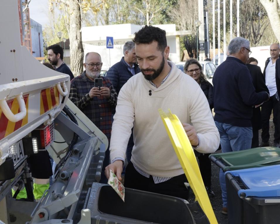 Aveiro: Investimento de um milhão de euros na recolha seletiva porta a porta. Aveiro: Investimento de um milhão de euros na recolha seletiva porta a porta.