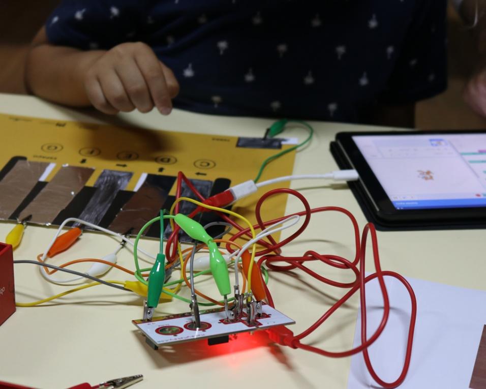 Universidade de Aveiro integra projeto europeu para promover a Educação STEAM no ensino secundário. Universidade de Aveiro integra projeto europeu para promover a Educação STEAM no ensino secundário.