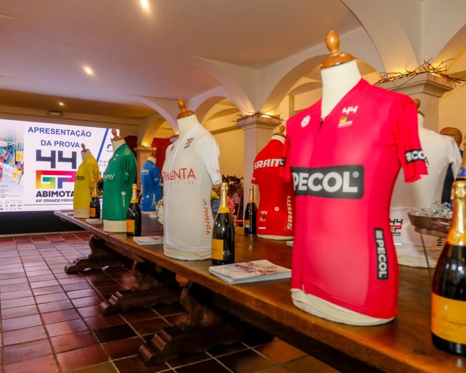 Ciclismo: Grande Prémio ABIMOTA vai para a estrada esta sexta. Ciclismo: Grande Prémio ABIMOTA vai para a estrada esta sexta.