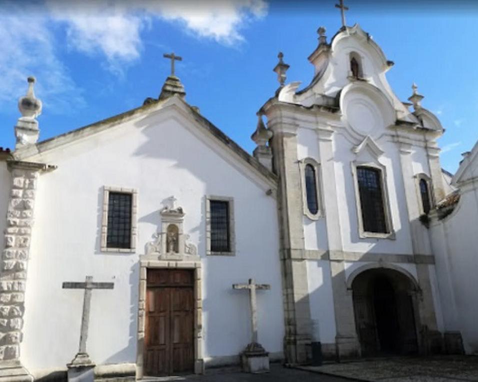 Aveiro: Autarquia quer Igrejas geminadas abertas a visitas. Velórios podem mudar de local. Aveiro: Autarquia quer Igrejas geminadas abertas a visitas. Velórios podem mudar de local.