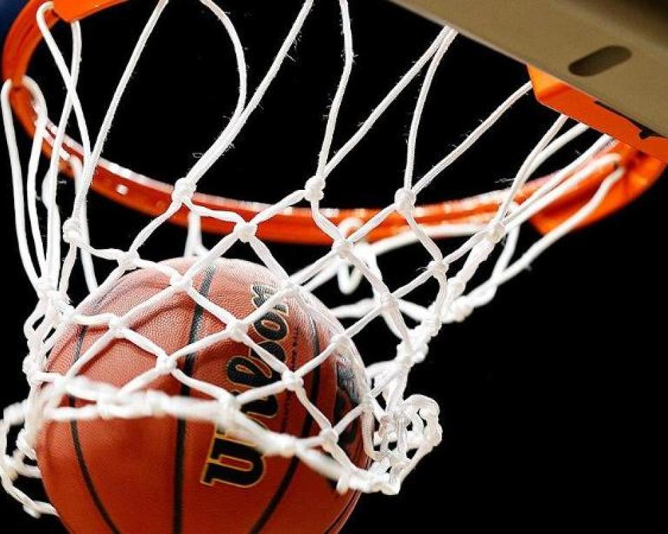 Basquetebol: Illiabum em Guimarães no primeiro jogo das finais pela permanência na Liga. Basquetebol: Illiabum em Guimarães no primeiro jogo das finais pela permanência na Liga.