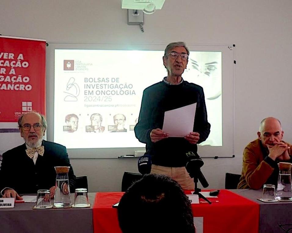 Núcleo Regional do Centro da Liga Portuguesa Contra o Cancro abre candidaturas às Bolsas de Investigação.  Núcleo Regional do Centro da Liga Portuguesa Contra o Cancro abre candidaturas às Bolsas de Investigação.