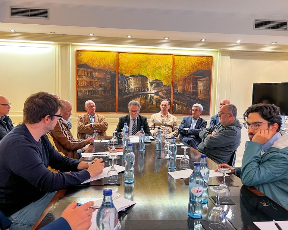 Neves Coelho assume conclusão da Aldeia Desportiva como aposta de candidatura à liderança da Associação de Futebol.. Neves Coelho assume conclusão da Aldeia Desportiva como aposta de candidatura à liderança da Associação de Futebol..