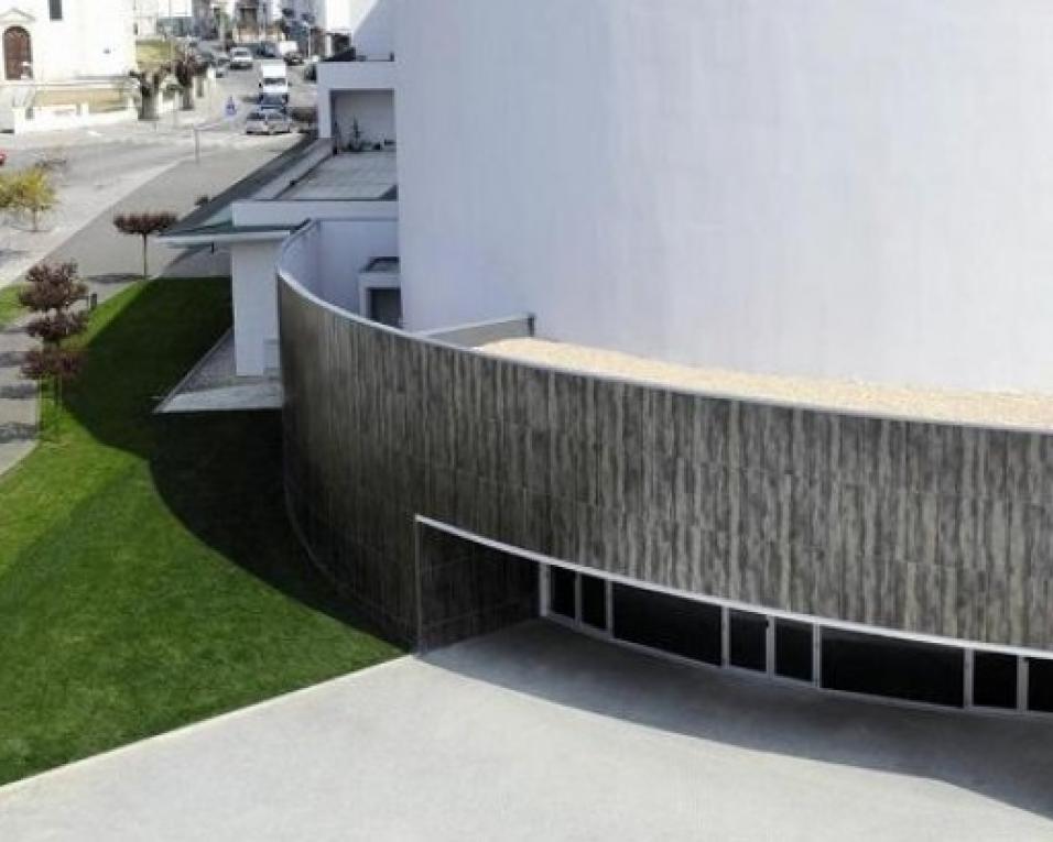 Oliveira do Bairro: Fernando Tordo sobe ao palco do Quartel das Artes Dr. Alípio Sol. Oliveira do Bairro: Fernando Tordo sobe ao palco do Quartel das Artes Dr. Alípio Sol.