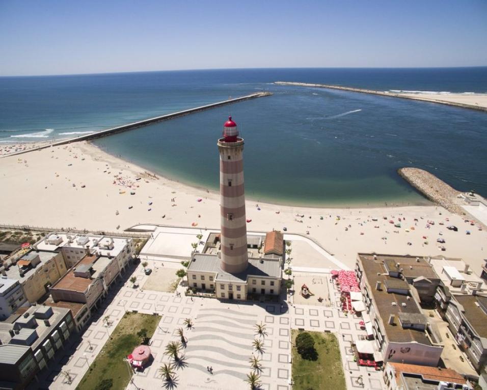 Aveiro: Autoridade Marítima espera corrida às praias mas avisa para "mar de inverno". Aveiro: Autoridade Marítima espera corrida às praias mas avisa para "mar de inverno".