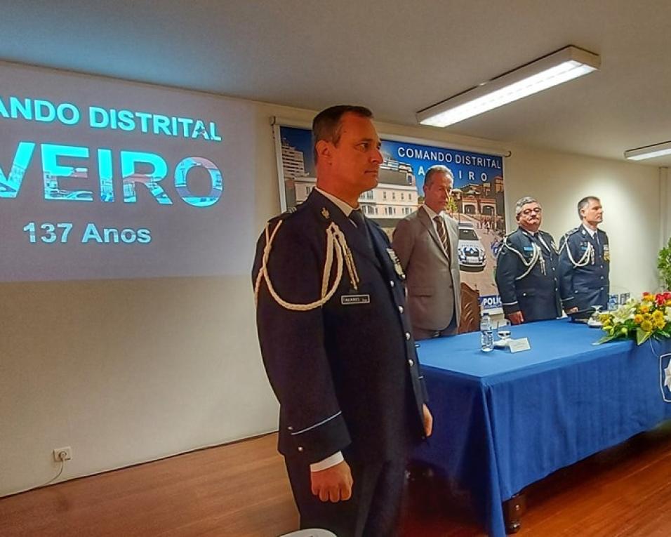 Aveiro: A nossa legitimidade e autoridade só sairão reforçadas se soubermos transmitir credibilidade, respeito, empatia, compromisso e confiança - Diretor nacional da PSP. Aveiro: A nossa legitimidade e autoridade só sairão reforçadas se soubermos transmitir credibilidade, respeito, empatia, compromisso e confiança - Diretor nacional da PSP.