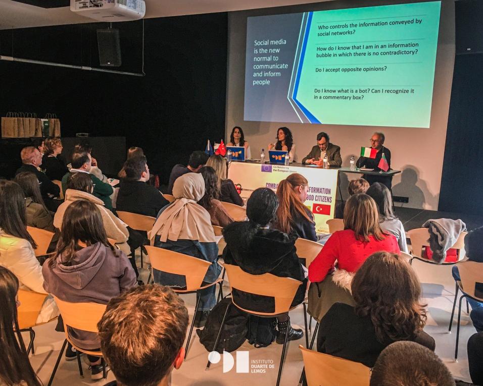 IDL acolheu segunda mobilidade do Projeto Erasmus+ “Combating MediaInformation Illiteracy to Raise Good Citizens”. IDL acolheu segunda mobilidade do Projeto Erasmus+ “Combating MediaInformation Illiteracy to Raise Good Citizens”.