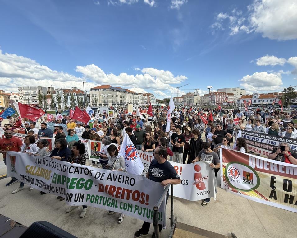 Uniao de Sindicatos reclama aumentos salariais para suportar aumento do custo de vida Uniao de Sindicatos reclama aumentos salariais para suportar aumento do custo de vida
