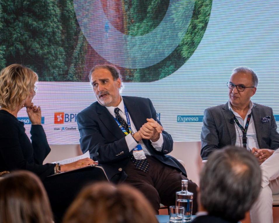 “Este crescimento é um caminho natural, uma vez que temos tudo para sermos um grande país de turismo” - Jorge Sampaio (Turismo do Centro). “Este crescimento é um caminho natural, uma vez que temos tudo para sermos um grande país de turismo” - Jorge Sampaio (Turismo do Centro).