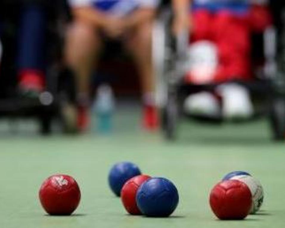 Aveiro: Aulas de Boccia animam Cacia. Aveiro: Aulas de Boccia animam Cacia.