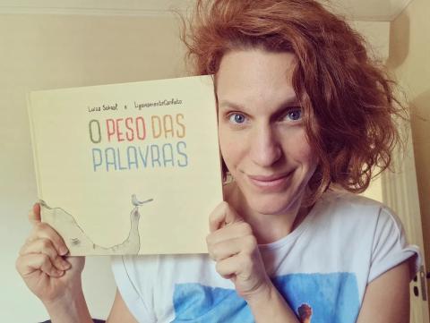 'O peso das palavras' é uma história de Luísa Sobral. Luísa Sobral (escritora e cantora-compositora), que partilhou connosco momentos inesquecíveis no 20.º aniversário da BMI.