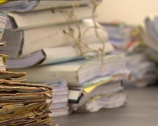 MP leva autarcas de Oliveira do Bairro a tribunal por causa de orçamento empolado. Autarcas afirmam-se tranquilos. MP leva autarcas de Oliveira do Bairro a tribunal por causa de orçamento empolado. Autarcas afirmam-se tranquilos.