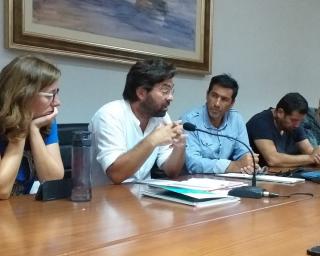 Miguel Viegas quer estímulos à renovação da frota pesqueira. Miguel Viegas quer estímulos à renovação da frota pesqueira.