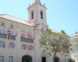 Bloco de Esquerda contesta venda de património imobiliário da CMA. Bloco de Esquerda contesta venda de património imobiliário da CMA.