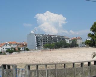 Habitação a custos controlados na Luzostela vai servir 130 famílias. Habitação a custos controlados na Luzostela vai servir 130 famílias.