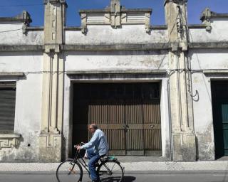 Ílhavo: Ciclo de visitas “Olhar por Dentro” ganha forma em livro. Ílhavo: Ciclo de visitas “Olhar por Dentro” ganha forma em livro.