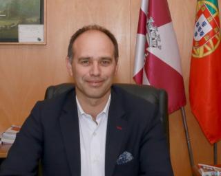 Tribunal de Aveiro: Autarcas de Oliveira do Bairro absolvidos em caso sobre empolamento de receitas. Tribunal de Aveiro: Autarcas de Oliveira do Bairro absolvidos em caso sobre empolamento de receitas.