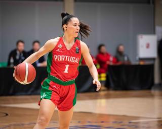 Basquetebol: Joana Soeiro confirmada na Liga espanhola. Basquetebol: Joana Soeiro confirmada na Liga espanhola.
